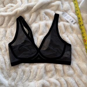 EBY Sheer Mesh Wireless Bra Black Size Medium NWT